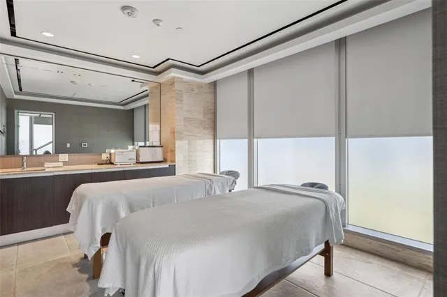 $1,035,000 | 3130 North Harwood Street, Unit 905, Dallas, TX 75201