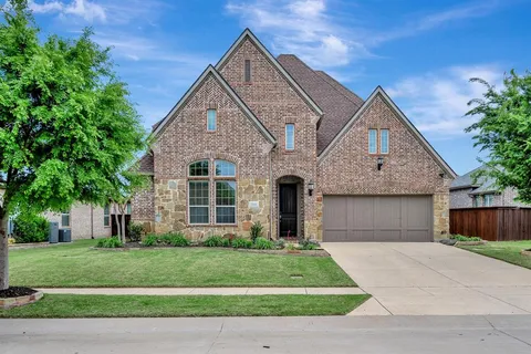 $935,000 | 1016 West Bluff Way, Roanoke, TX 76262