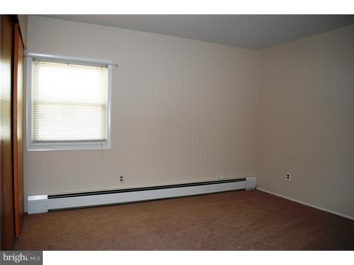 25 Keller Road Newark, DE 19713 - Photo 11 of 20 Master Bedroom