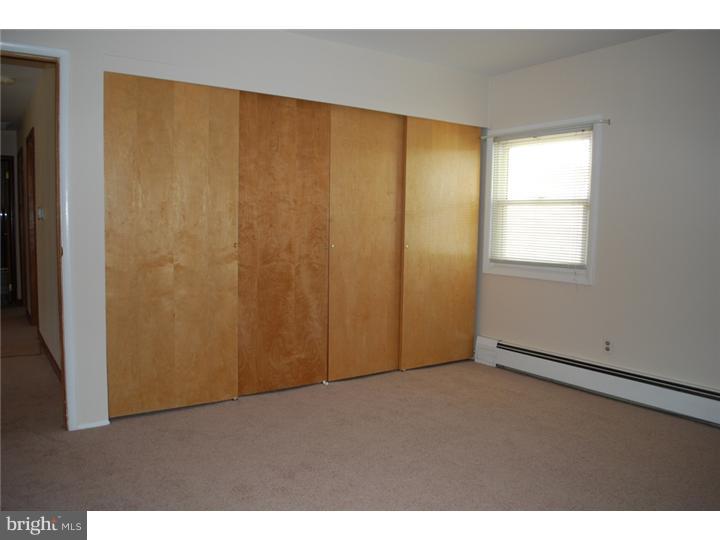 25 Keller Road Newark, DE 19713 - Photo 12 of 20 Master Bedroom