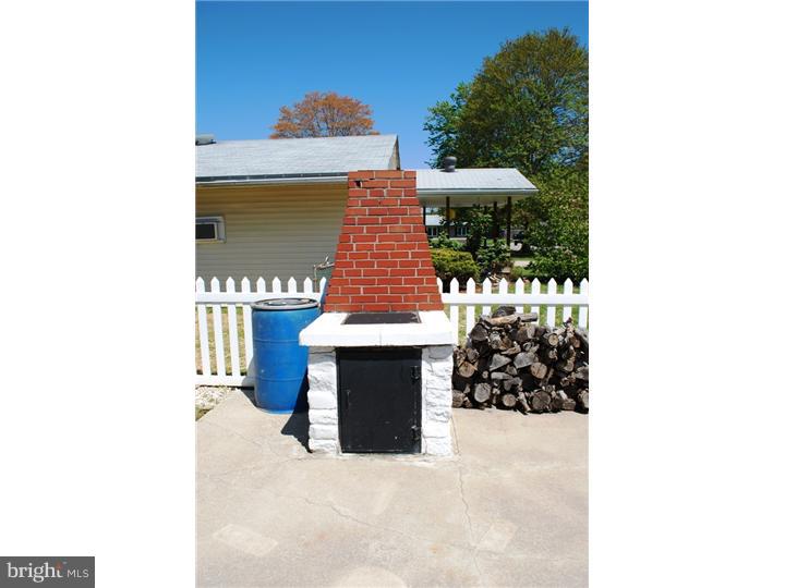 25 Keller Road Newark, DE 19713 - Photo 18 of 20 Patio