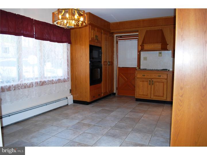 25 Keller Road Newark, DE 19713 - Photo 5 of 20 Kitchen