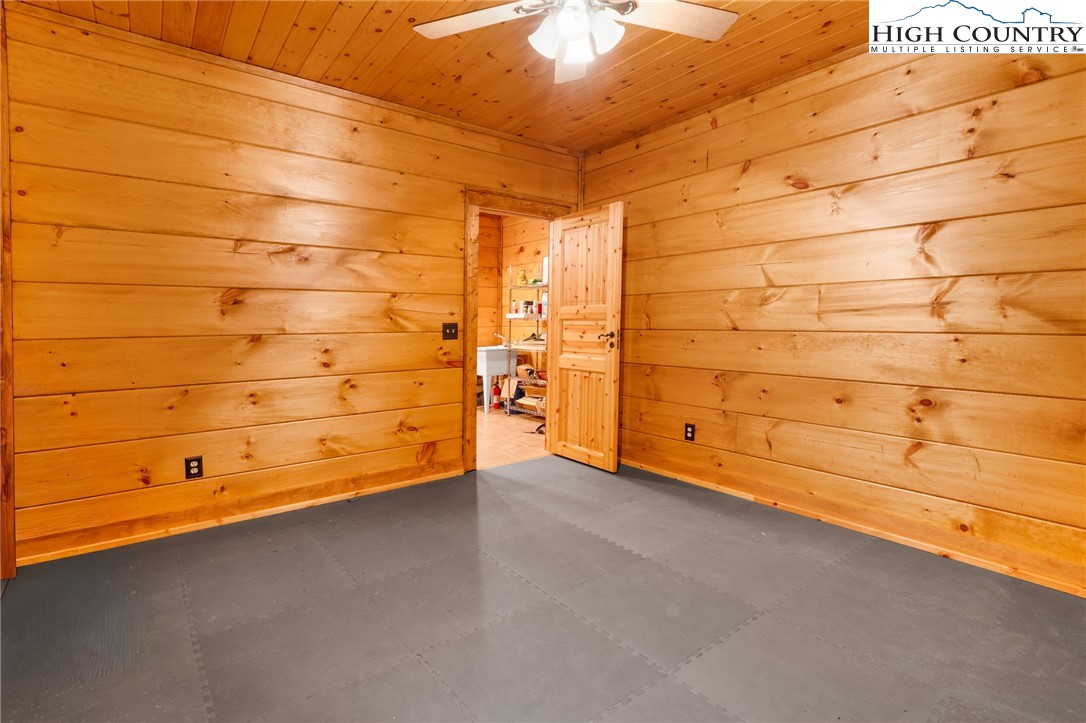 635 Acorn Road Zionville, NC 28698 - Photo 43 of 50