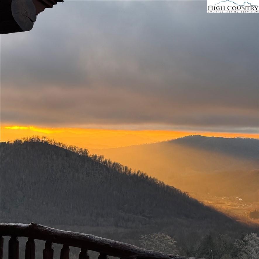 635 Acorn Road Zionville, NC 28698 - Photo 6 of 50