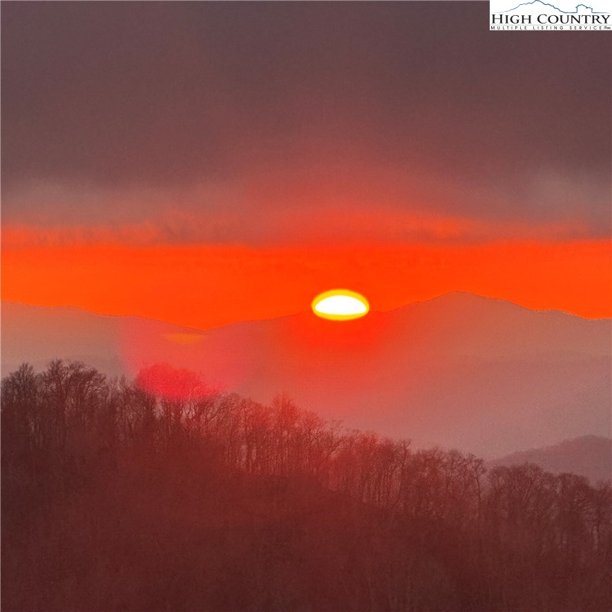 635 Acorn Road Zionville, NC 28698 - Photo 7 of 50 a view of a sunset