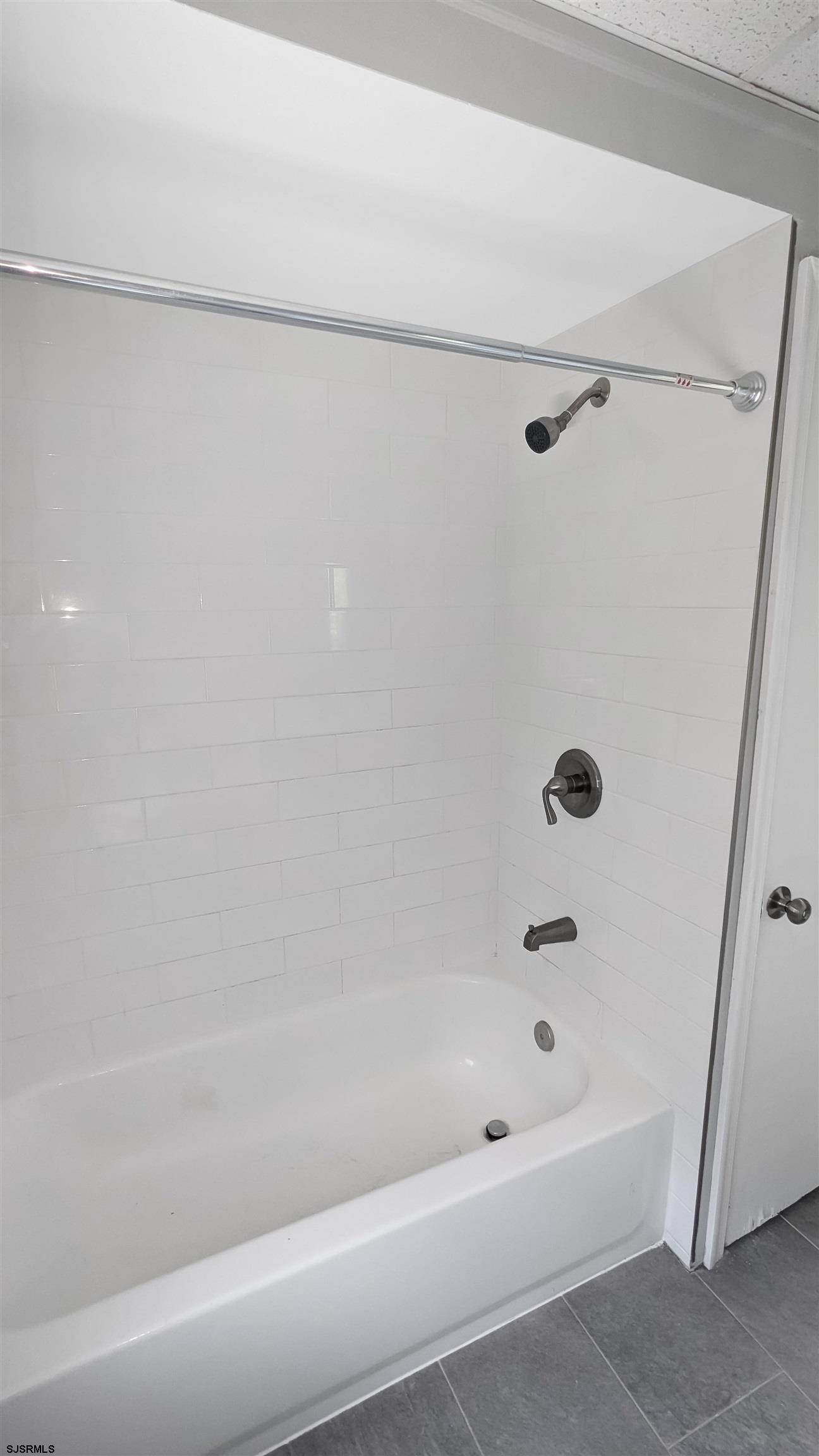 615 North Shore Road Absecon, NJ 08201 - Photo 9 of 27 Gallery Image 9