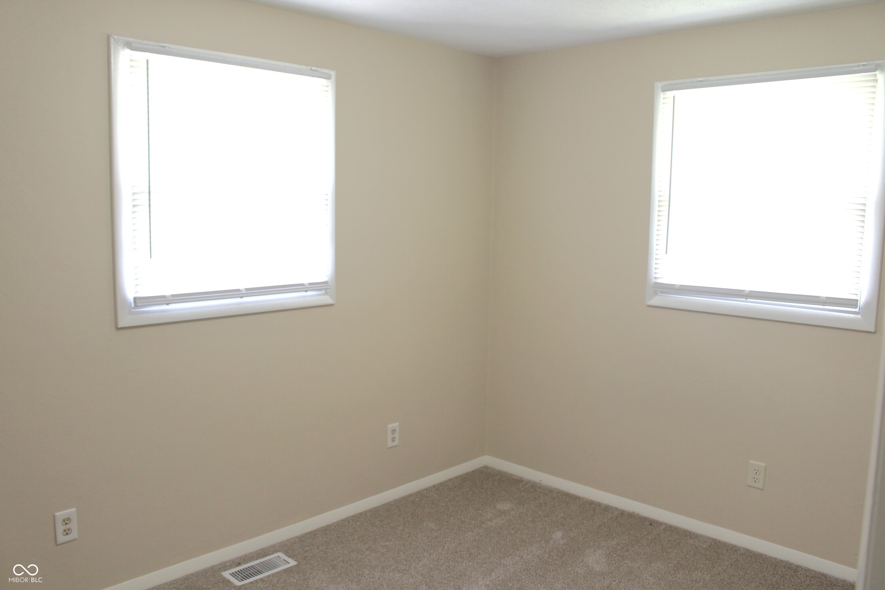 310 Stoner Drive Anderson, IN 46013 - Photo 7 of 11