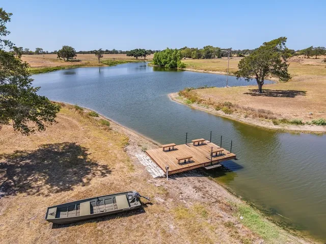 $3,850,000 | 1584 County Road 226, Giddings, TX 78942
