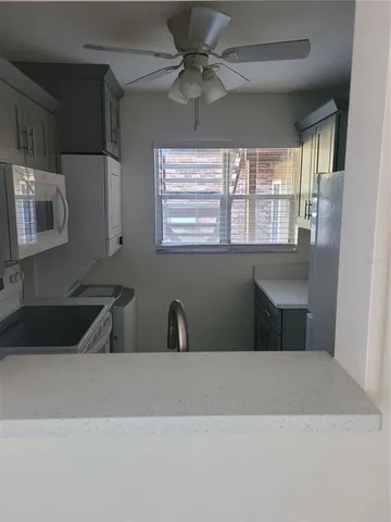 $149,750 | 10485 Carrollbrook Circle, Unit 120, Tampa, FL 33618