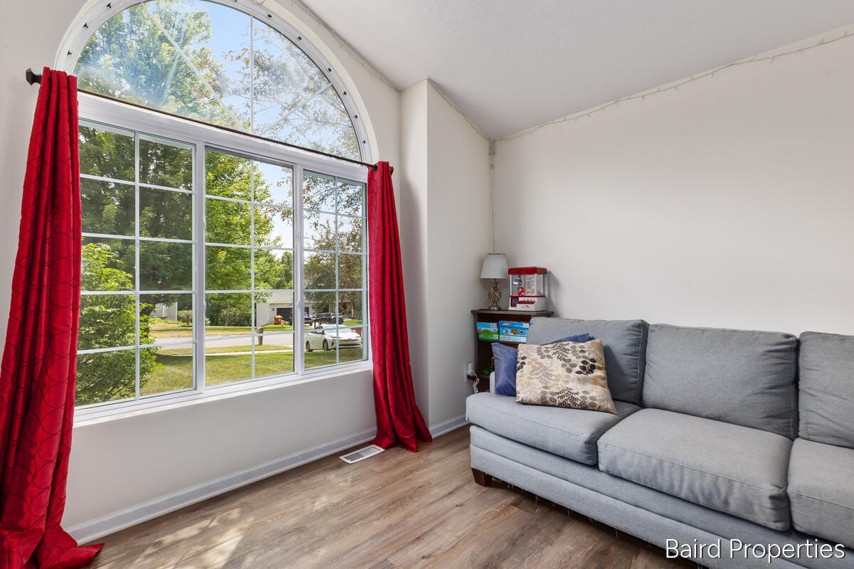 11227 Barnsley Road Lowell, MI 49331 - Photo 12 of 36