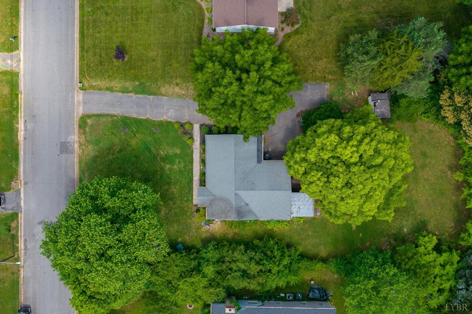 2632 Circle Road Lynchburg, VA 24501 - Photo 3 of 30 Gallery Image 3