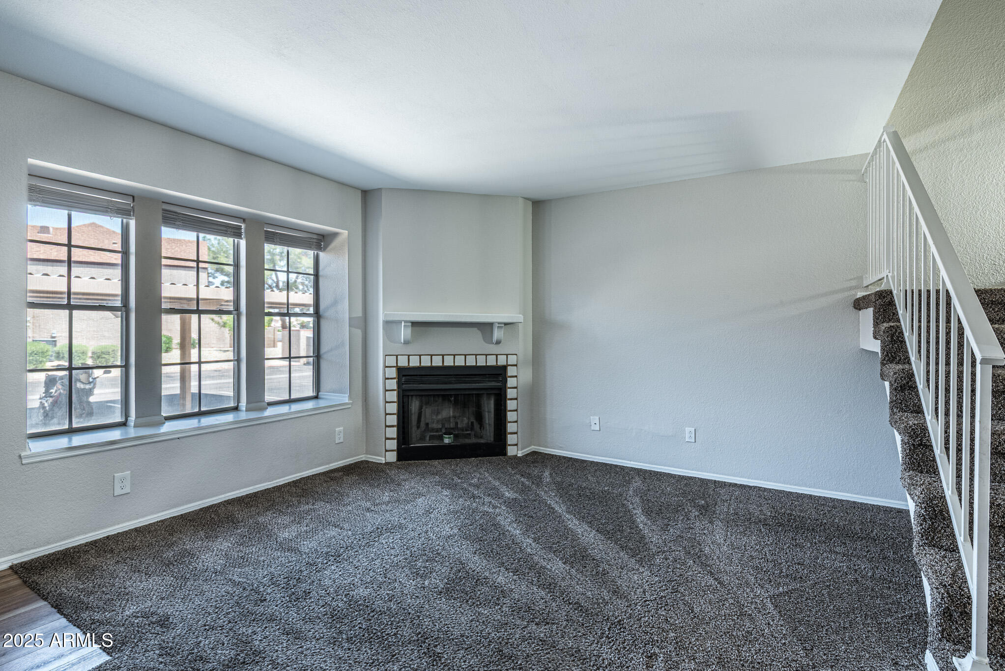 8111 West Wacker Road, Unit 94 Peoria, AZ 85381 - Photo 3 of 23 DSC_1227-HDR
