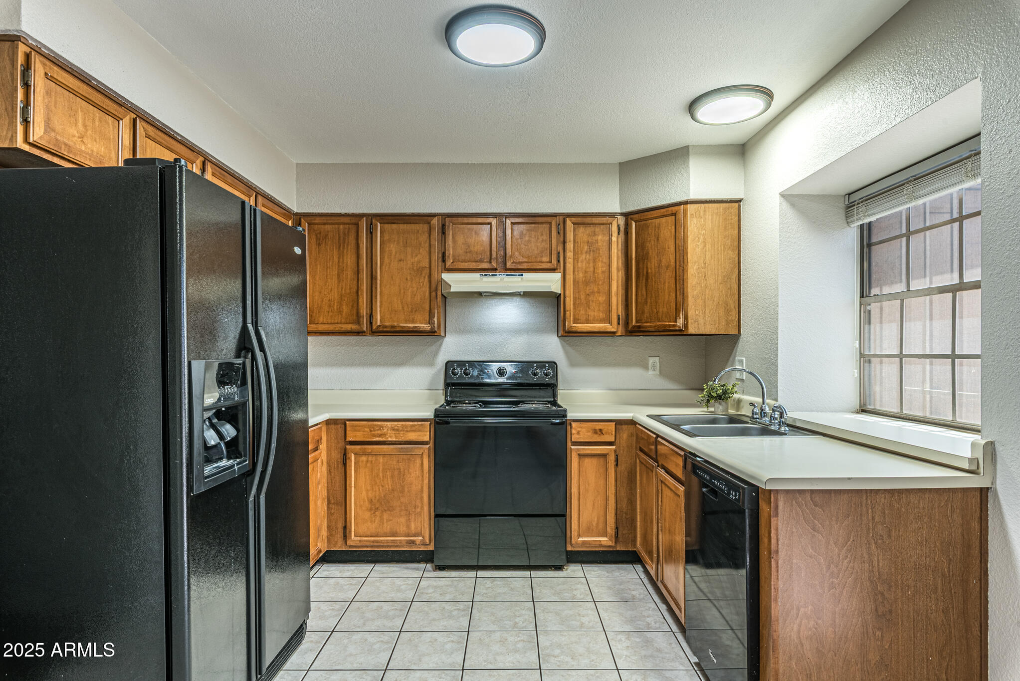 8111 West Wacker Road, Unit 94 Peoria, AZ 85381 - Photo 6 of 23 DSC_1162-HDR