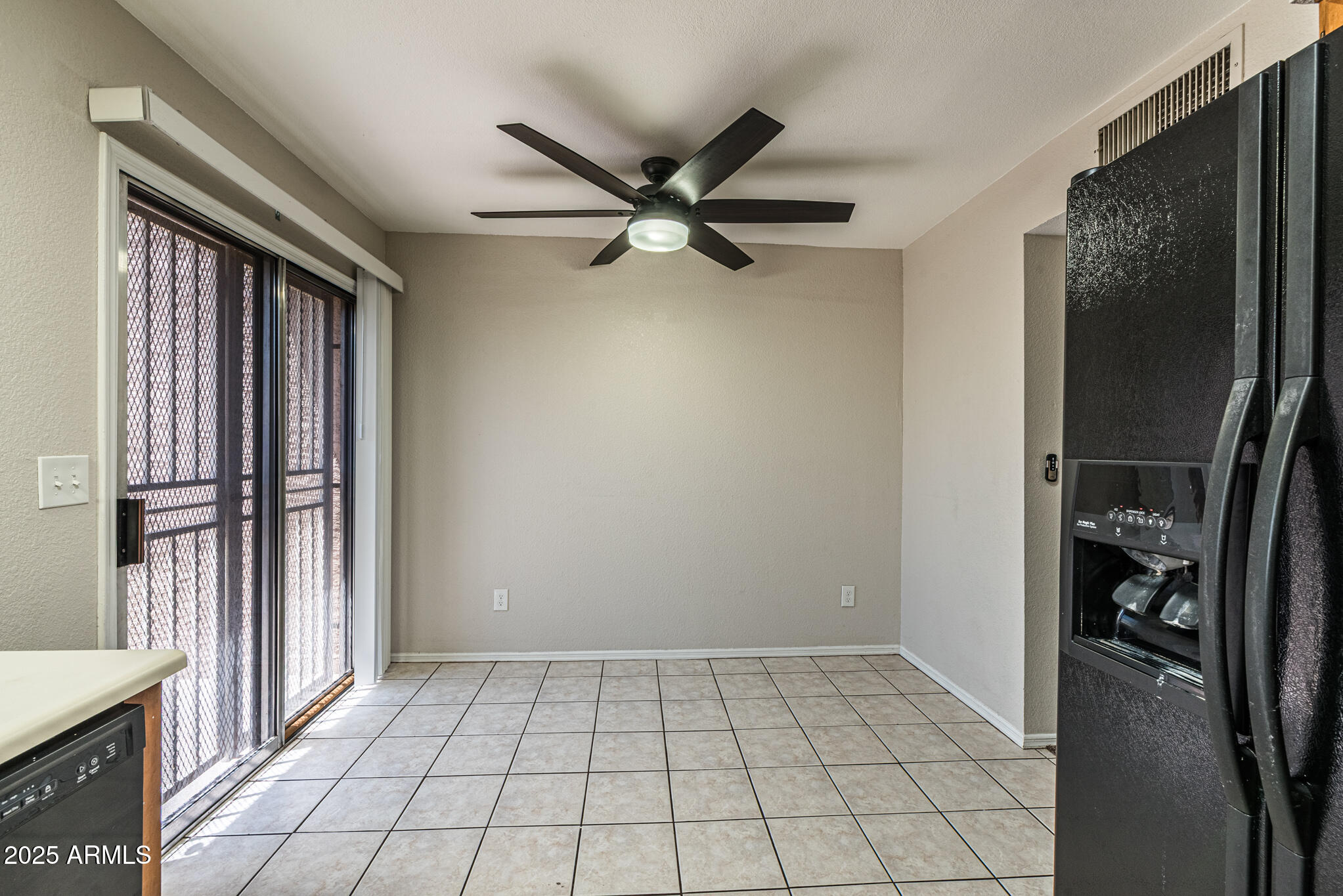 8111 West Wacker Road, Unit 94 Peoria, AZ 85381 - Photo 7 of 23 DSC_1194-HDR