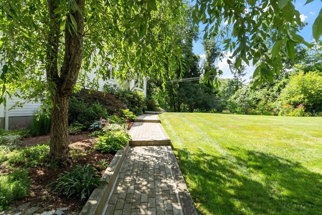 159 Appleton Street North Andover, MA 01845 - Photo 36 of 41 Gallery Image 36