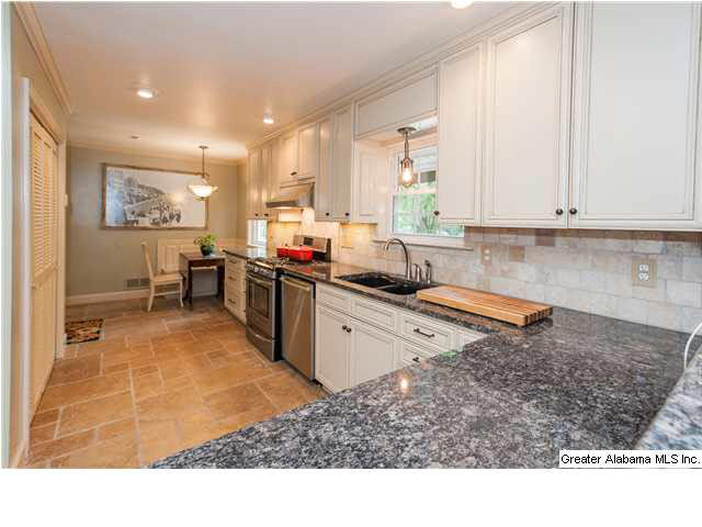 1094 Montevallo Road Leeds, AL 35094 - Photo 15 of 32