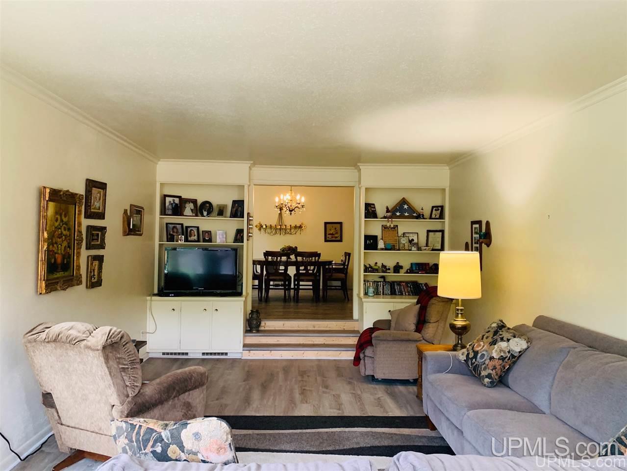 W521 County Road Niagara, WI 54151 - Photo 6 of 27