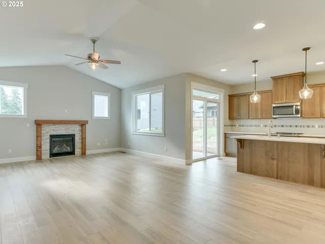 $519,850 | 2833 Northeast Samson Avenue, Unit 33, Estacada, OR 97023