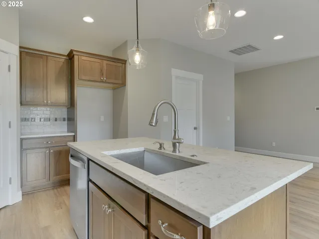 $519,850 | 2833 Northeast Samson Avenue, Unit 33, Estacada, OR 97023