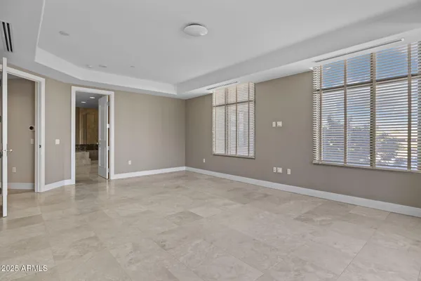 $1,350,000 | 2211 East Camelback Road, Unit 201, Phoenix, AZ 85016