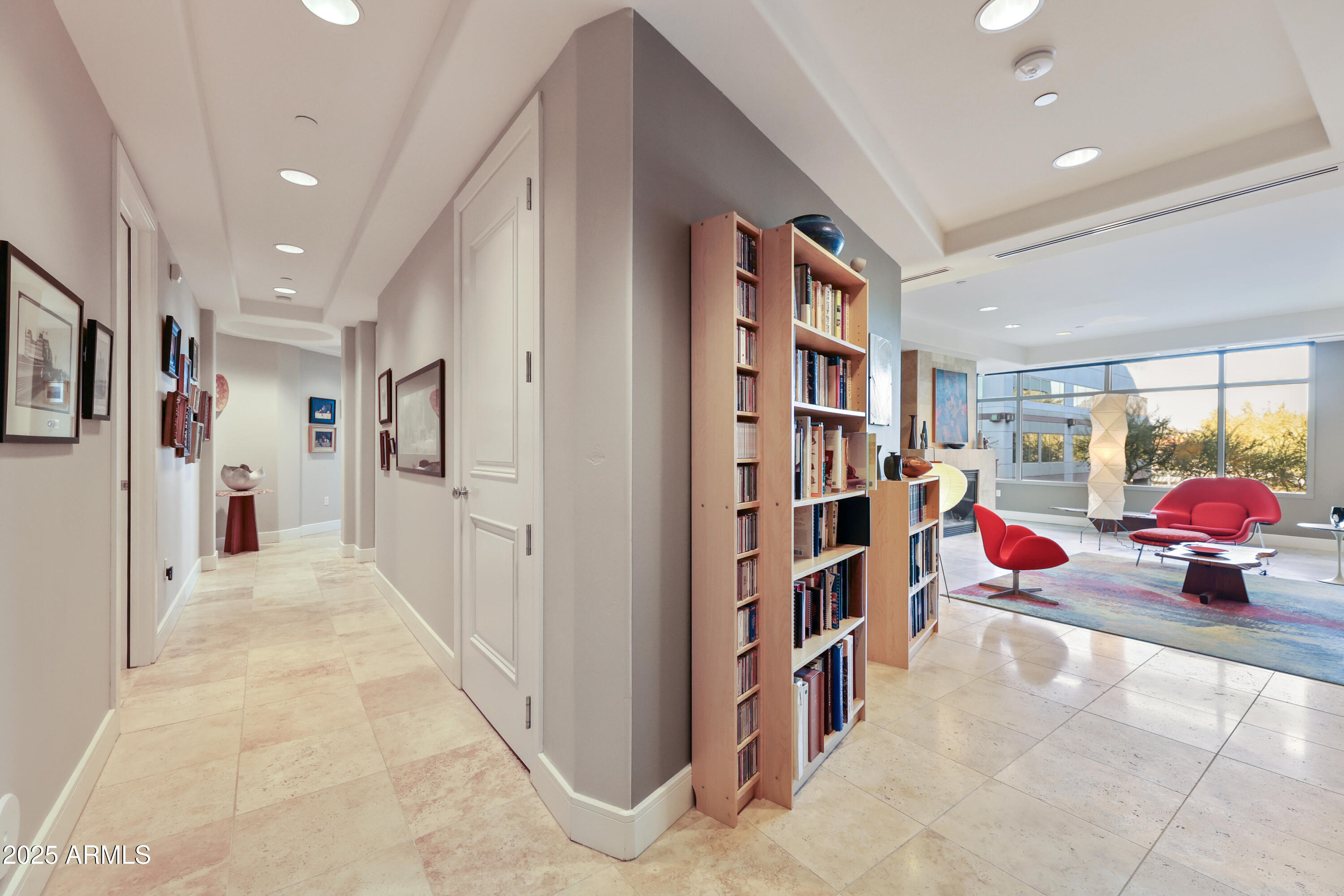 2211 East Camelback Road, Unit 201 Phoenix, AZ 85016 - Photo 4 of 42 FOYER ENTRANCE