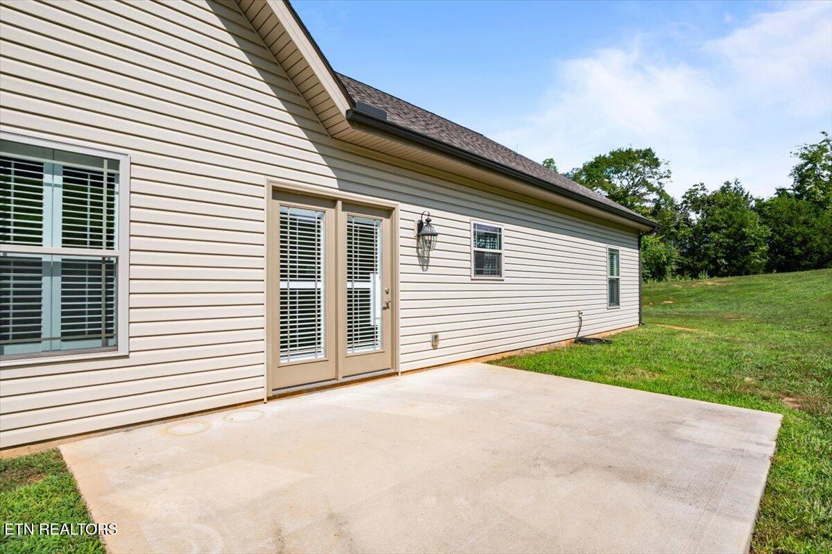221 Miller Road Clinton, TN 37716 - Photo 3 of 20 34-Miller Rd