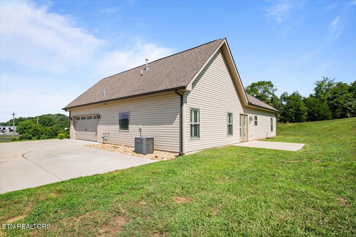 221 Miller Road Clinton, TN 37716 - Photo 4 of 20 32-Miller Rd