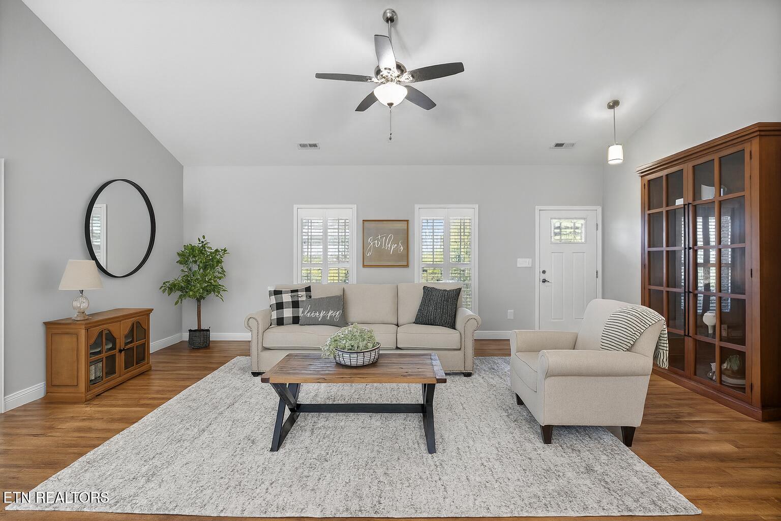 221 Miller Road Clinton, TN 37716 - Photo 6 of 20 8C4C9ADD-BB4F-4BD7-ACE0-9EC9C8B0554A