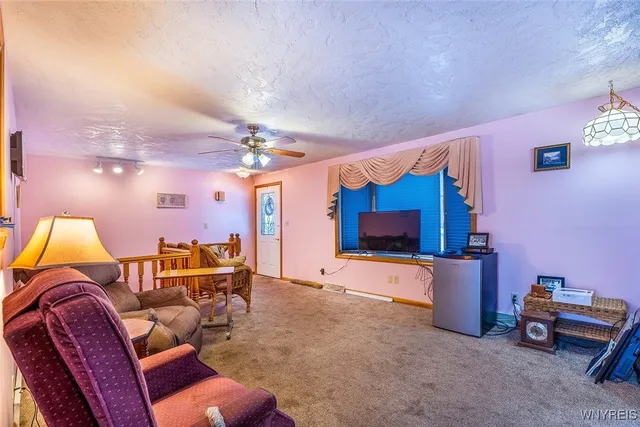 $299,900 | 4797 Beach Ridge Road, Pendleton, NY 14094