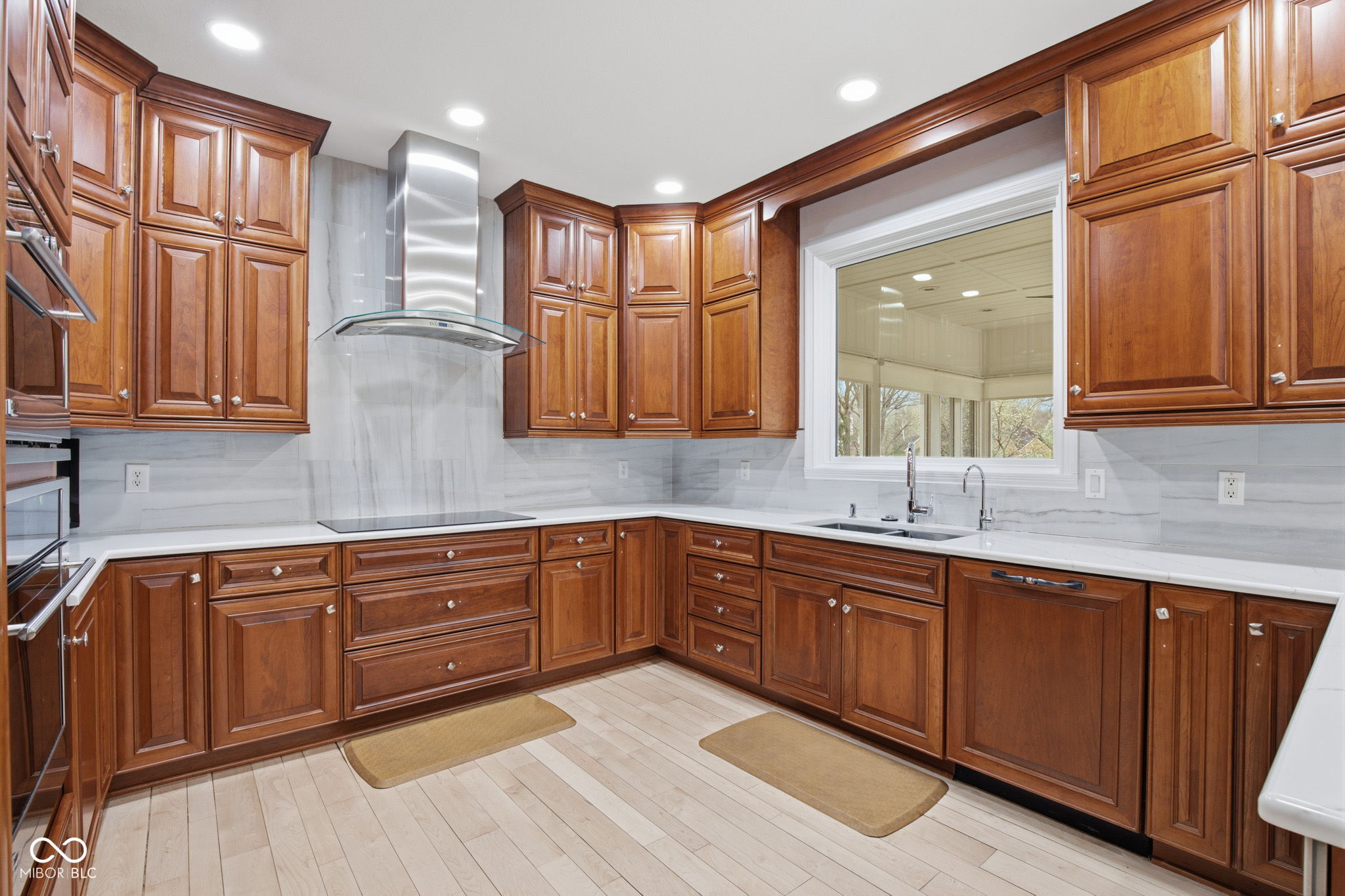 5717 Fall Creek Road Indianapolis, IN 46220 - Photo 14 of 76