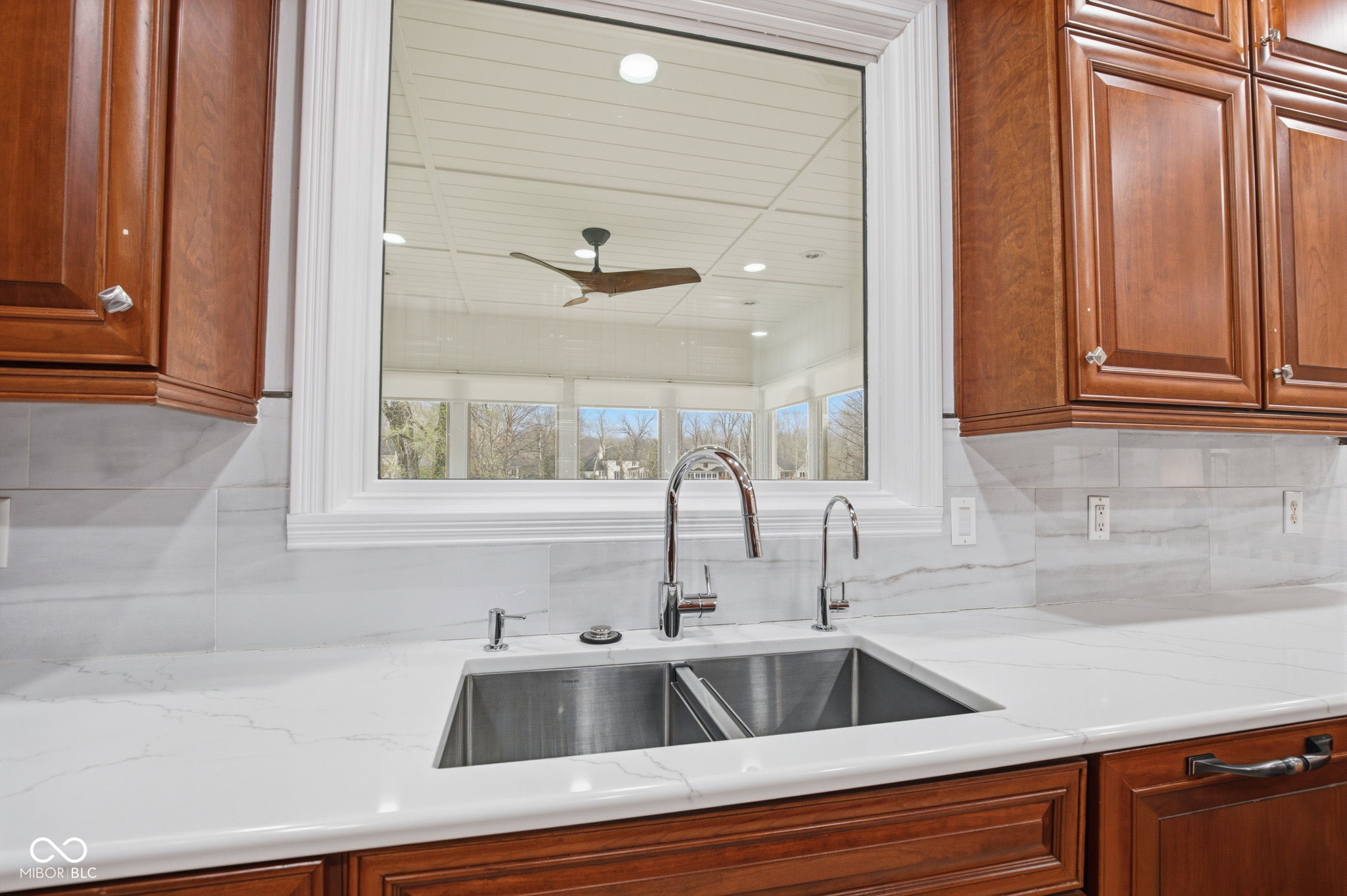 5717 Fall Creek Road Indianapolis, IN 46220 - Photo 17 of 76