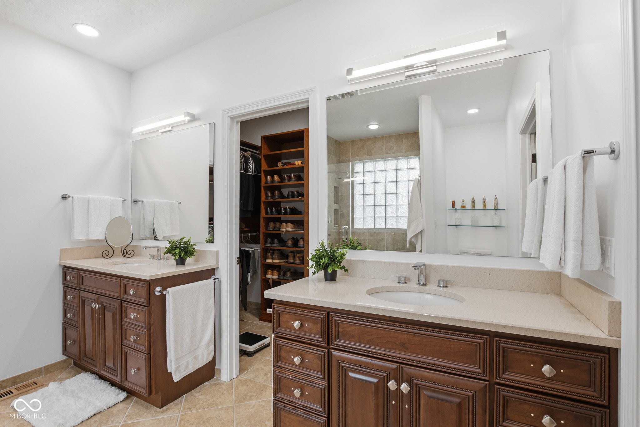 5717 Fall Creek Road Indianapolis, IN 46220 - Photo 27 of 76