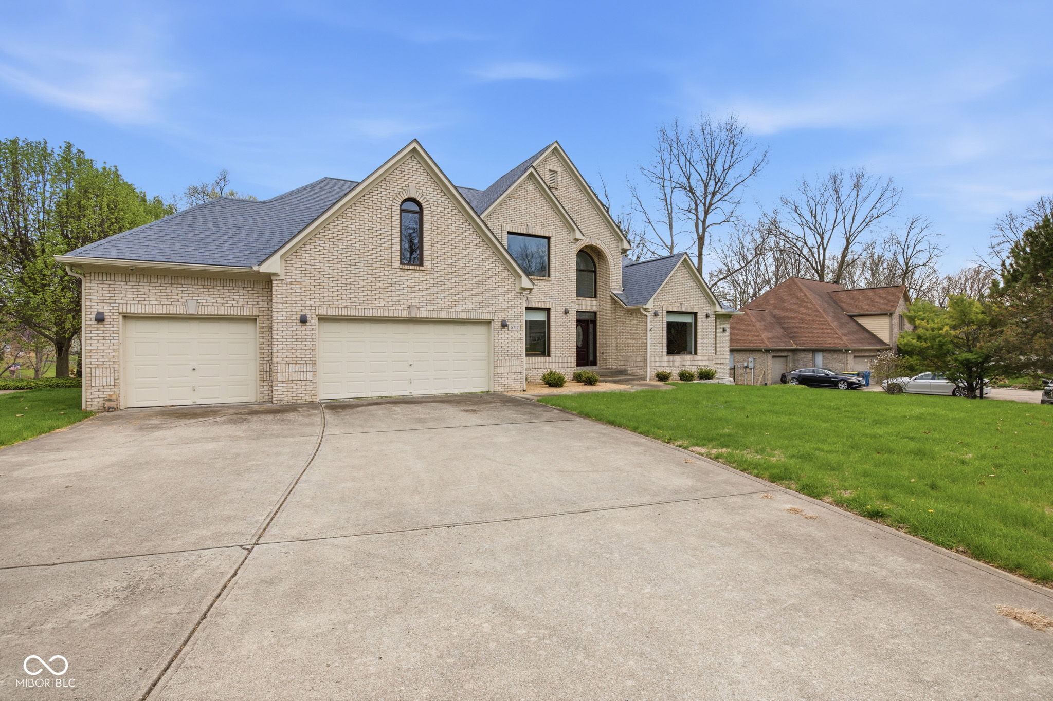 5717 Fall Creek Road Indianapolis, IN 46220 - Photo 3 of 76