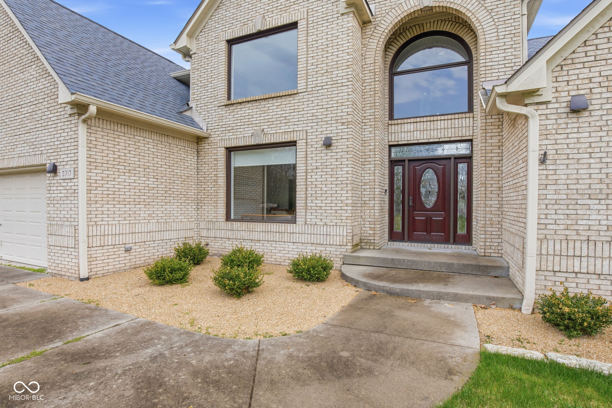 5717 Fall Creek Road Indianapolis, IN 46220 - Photo 4 of 76