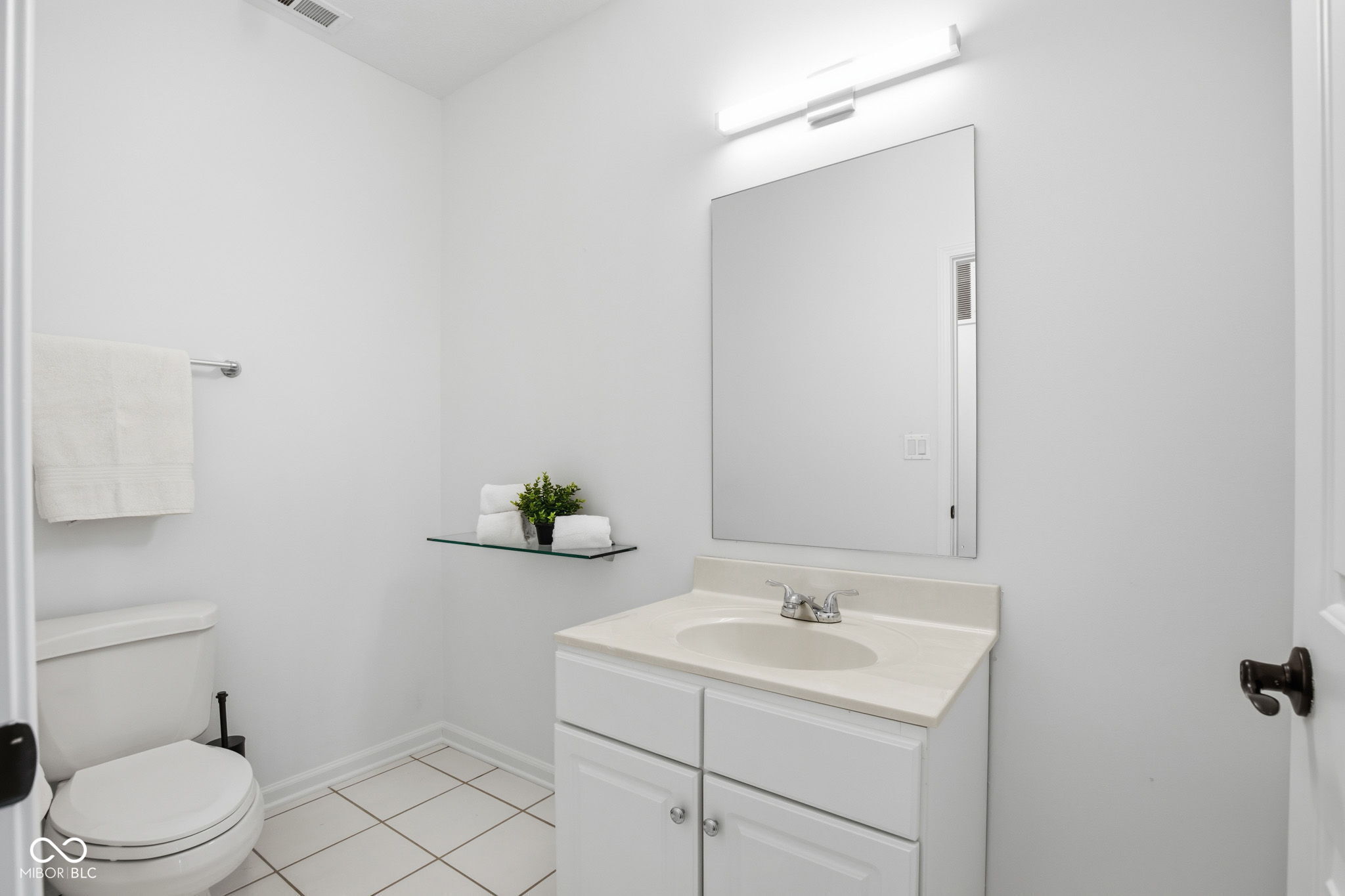 5717 Fall Creek Road Indianapolis, IN 46220 - Photo 54 of 76