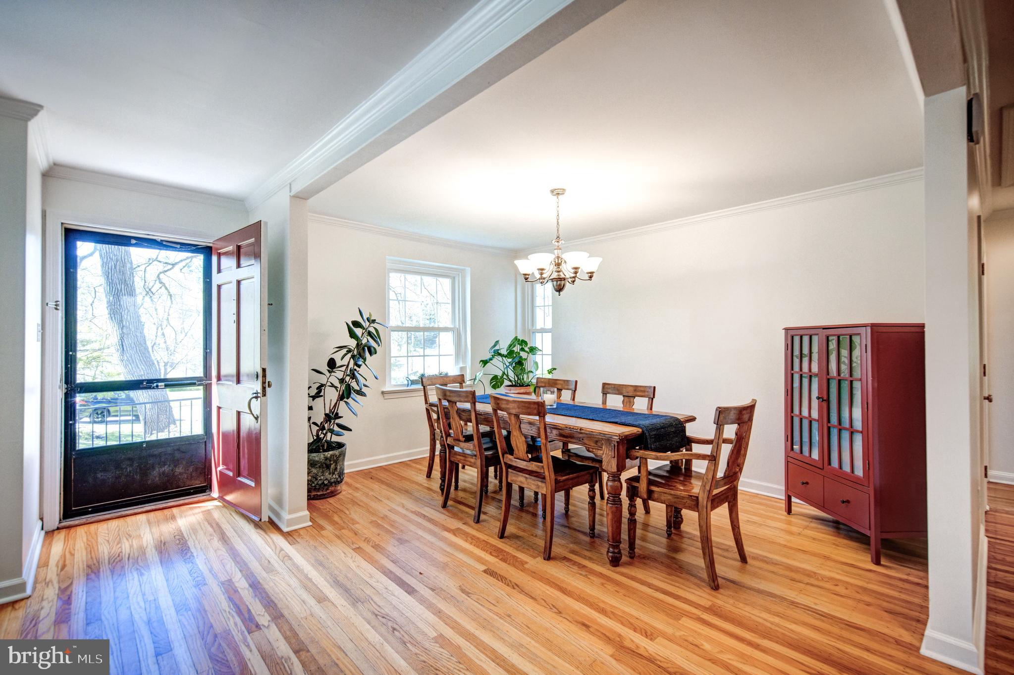 110 Deepdale Road Wayne, PA 19087 - Photo 4 of 39