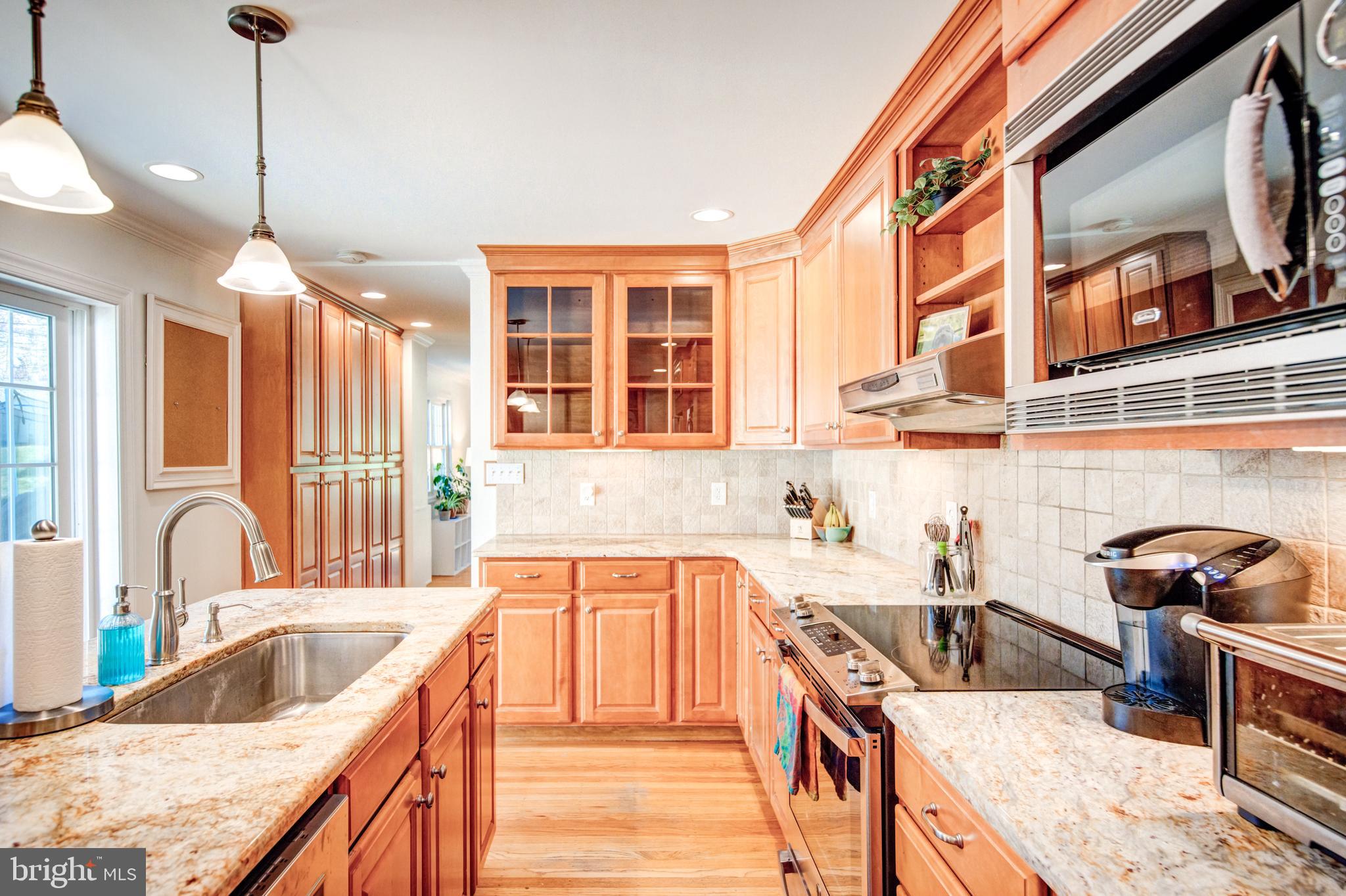 110 Deepdale Road Wayne, PA 19087 - Photo 8 of 39