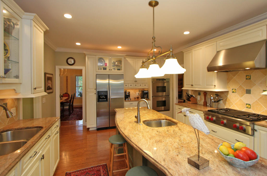 436 Rice Hope Drive Mount Pleasant, SC 29464 - Photo 10 of 34 Kitchen