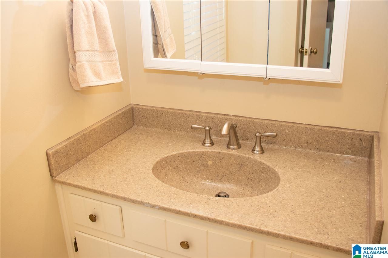 1426 Tropical Lane Alabaster, AL 35007 - Photo 20 of 36