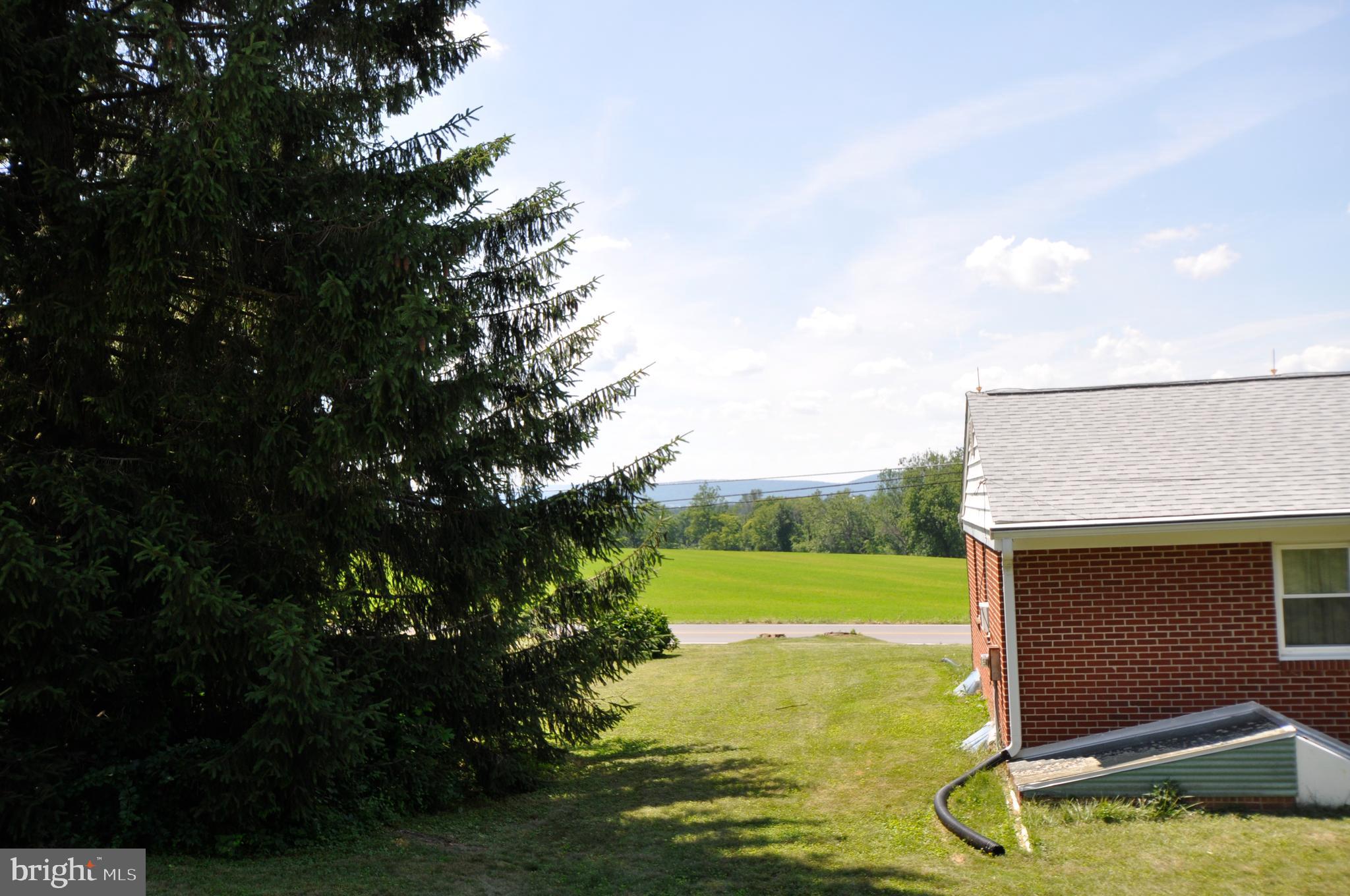 5207 Holter Road Jefferson, MD 21755 - Photo 8 of 28