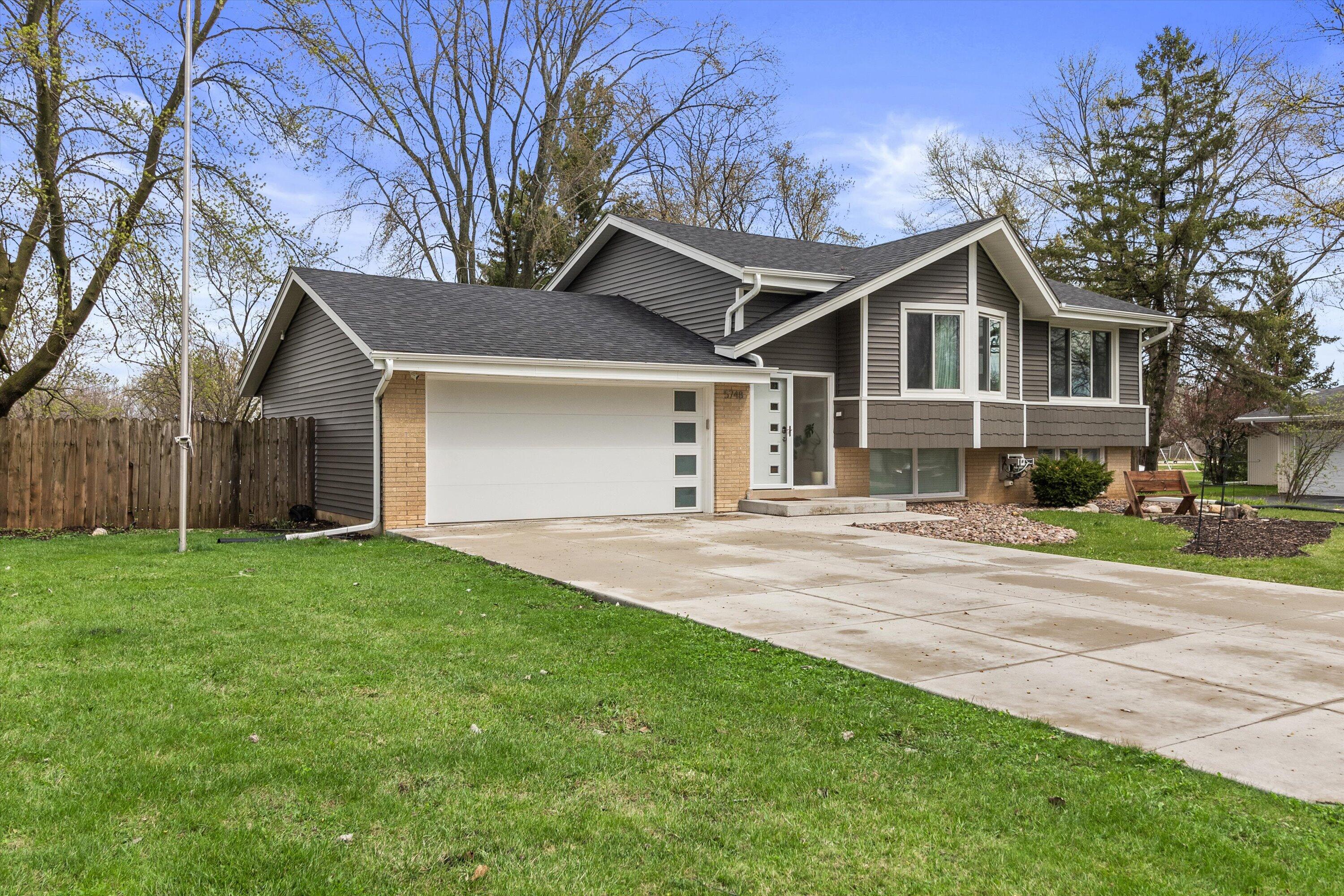 5748 Sandy Lane Mount Pleasant, WI 53406 - Photo 5 of 44 05-IMG_2828