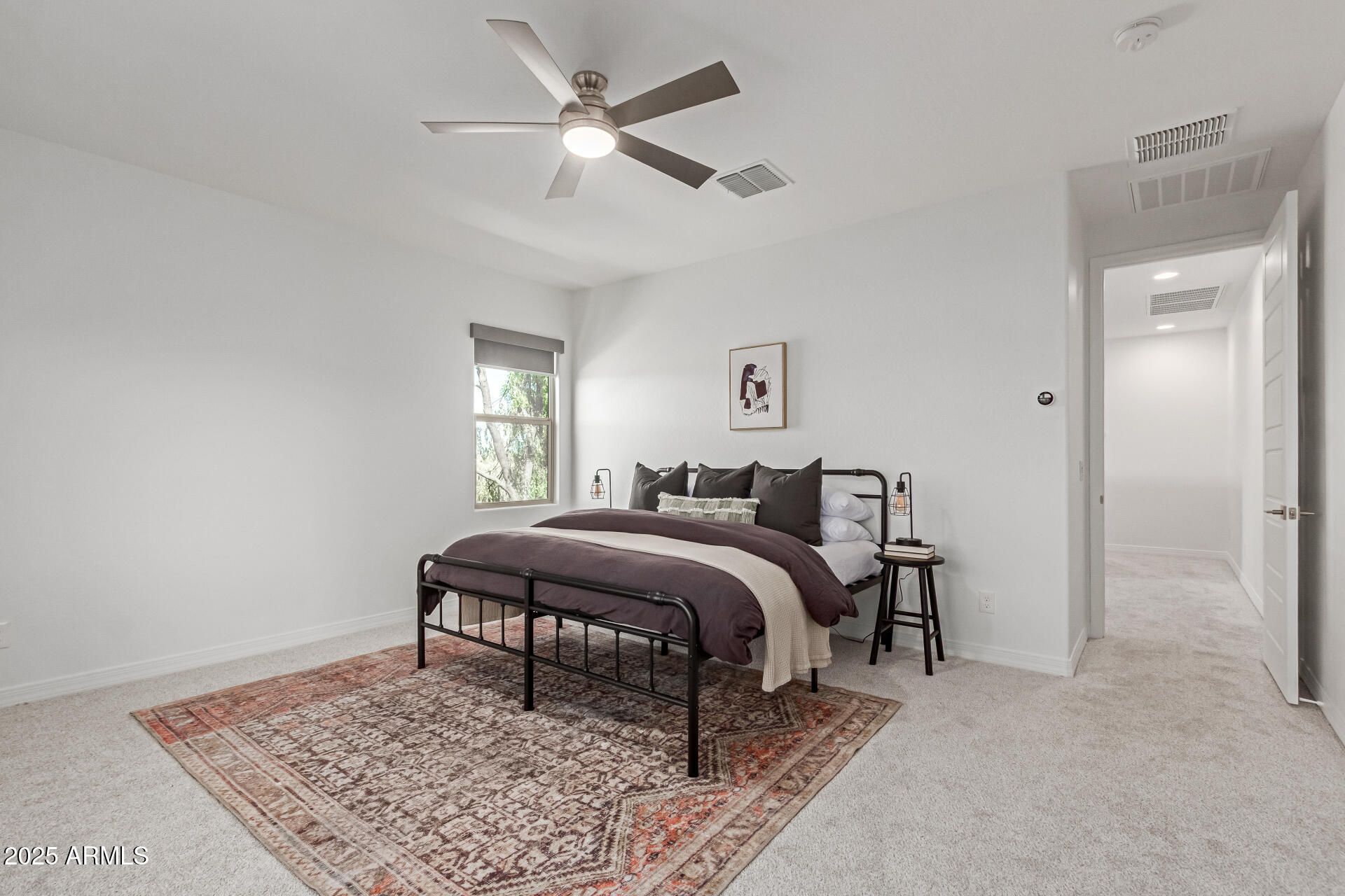 4635 East Patrick Lane Phoenix, AZ 85050 - Photo 14 of 34 Primary Bedroom