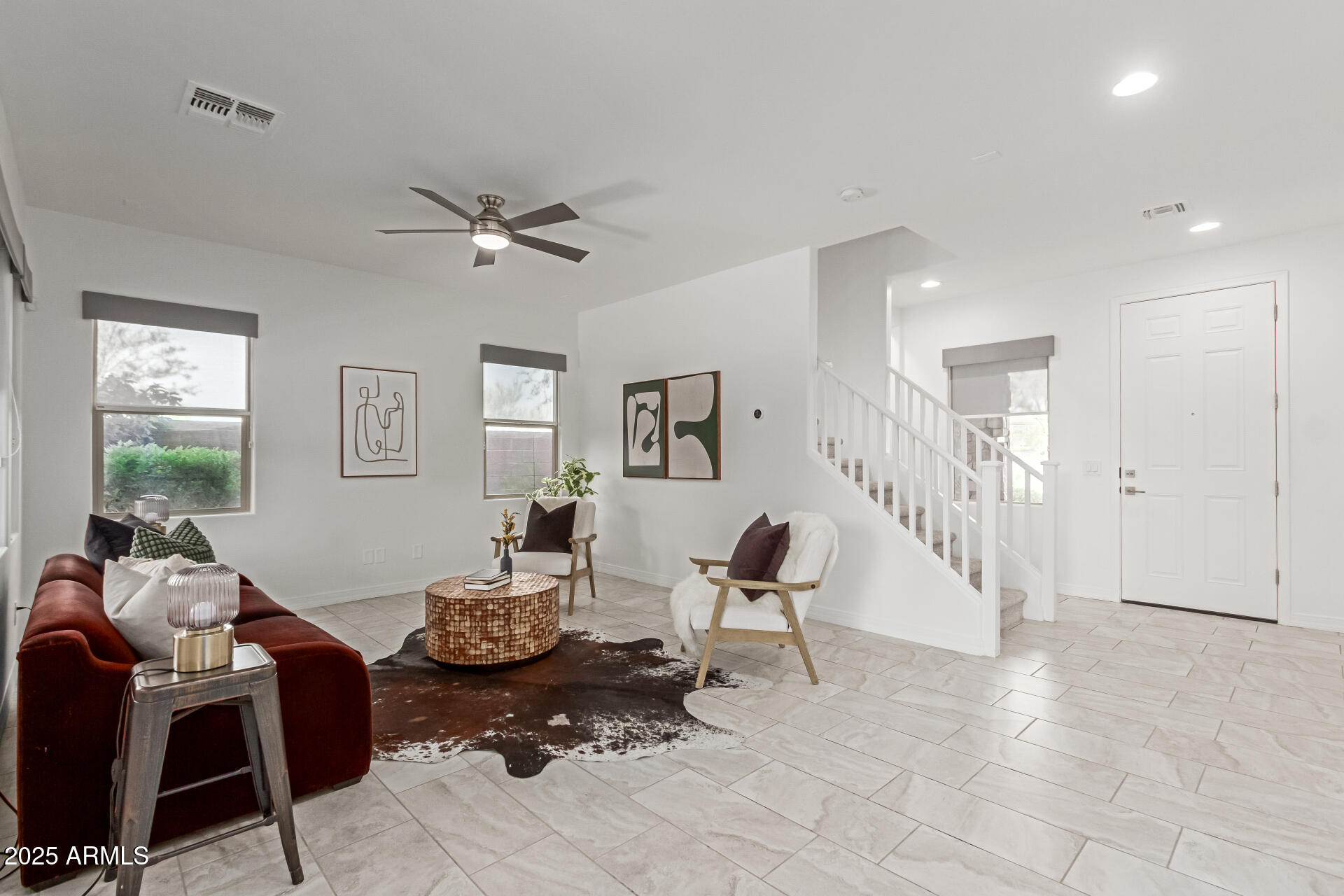 4635 East Patrick Lane Phoenix, AZ 85050 - Photo 4 of 34 Great Room