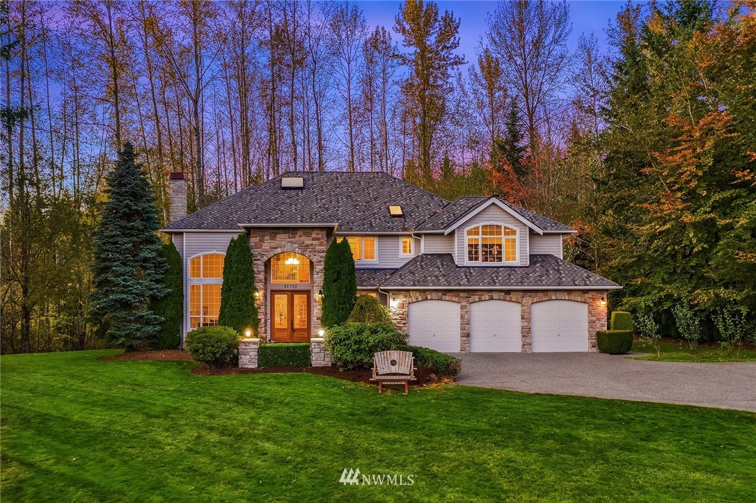 21732 Northeast 203rd Street, Woodinville, WA 98077 Compass