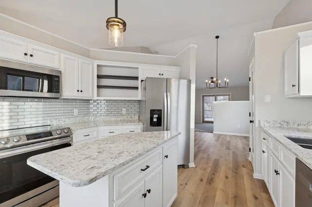 $295,000 | 512 Frankfort Way, Waverly, MN 55390