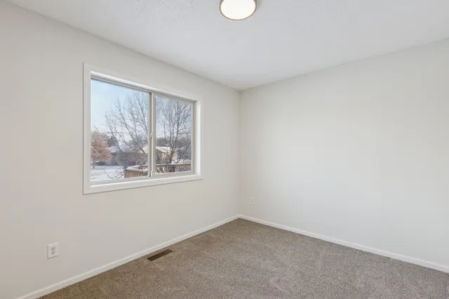 $295,000 | 512 Frankfort Way, Waverly, MN 55390