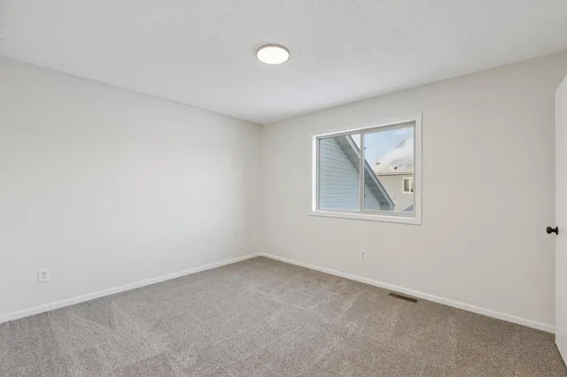 $295,000 | 512 Frankfort Way, Waverly, MN 55390