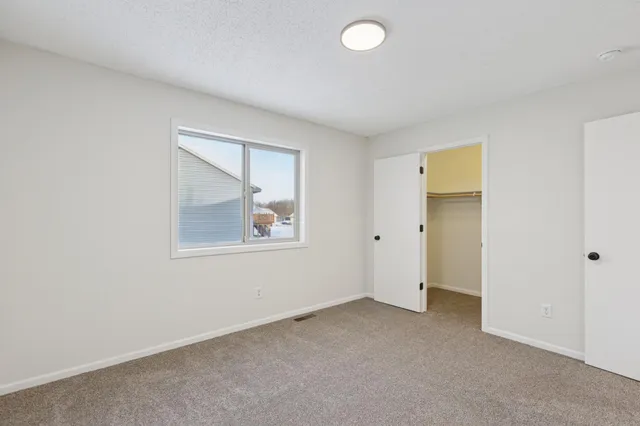 $295,000 | 512 Frankfort Way, Waverly, MN 55390