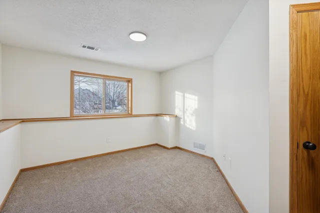 $295,000 | 512 Frankfort Way, Waverly, MN 55390