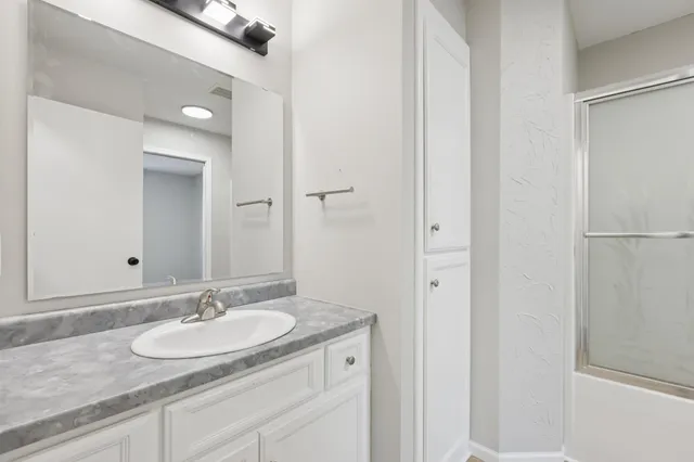 $295,000 | 512 Frankfort Way, Waverly, MN 55390